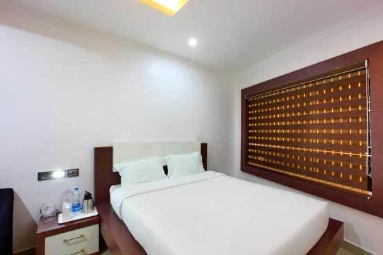 Holiday Hill Hotel & Suites Салтэн-Батери Экстерьер фото