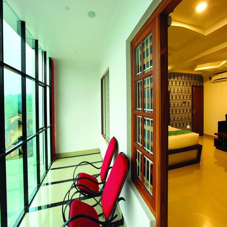 Holiday Hill Hotel & Suites Салтэн-Батери Экстерьер фото